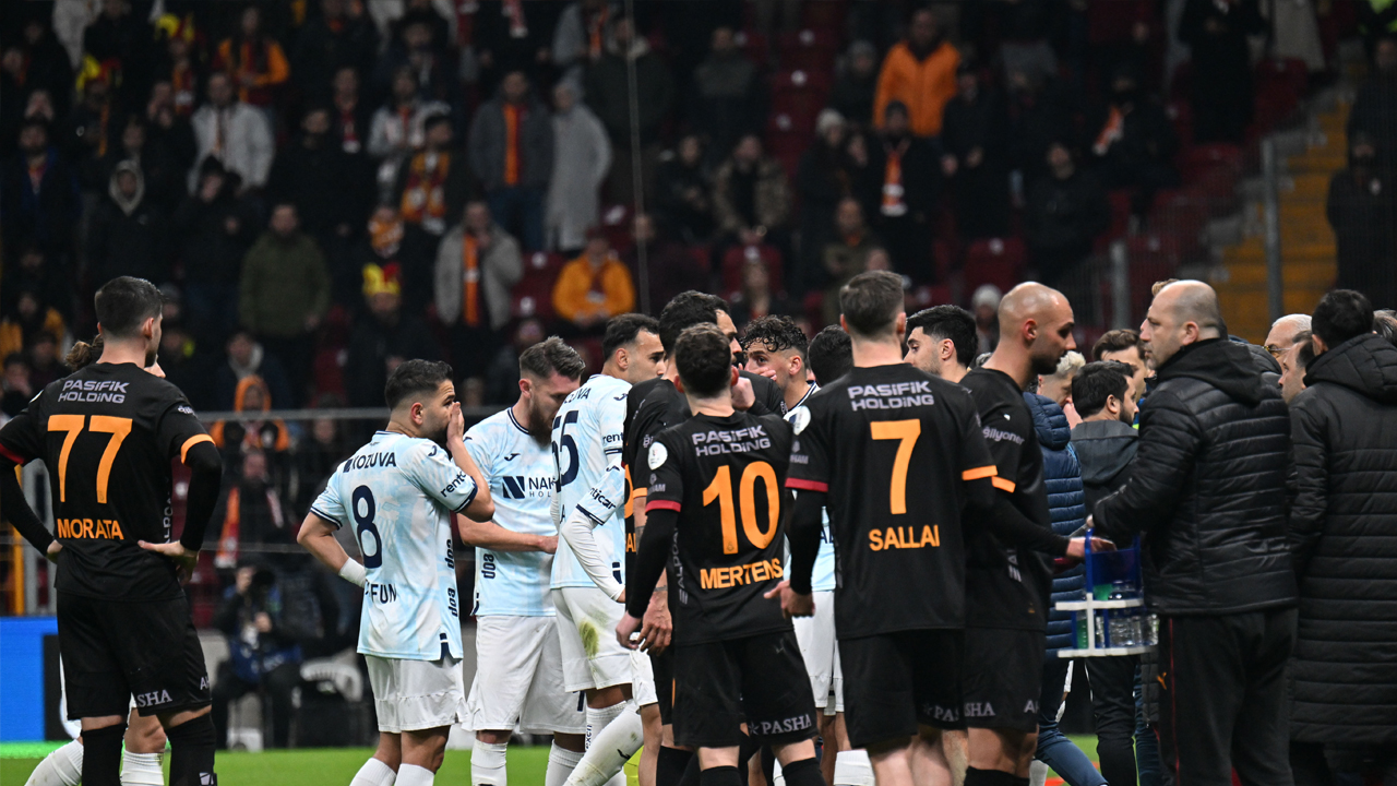 Foto - TFF'den flaş karar! Ortalığı karıştırmışlardı ve sahadan çekilen takım yanacak!