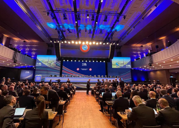 Foto - TFF'den Paris'e çıkarma: Kabul edildi: 48. Olağan UEFA Kongresi, Pariste Düzenlendi