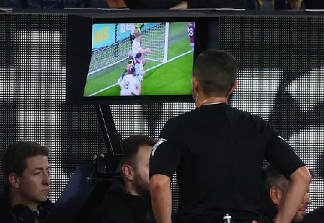 Foto - TFF'nin yabancı VAR hakemi kararı için olay sözler: "Böyle Federasyonu nereden bulacaksınız!"