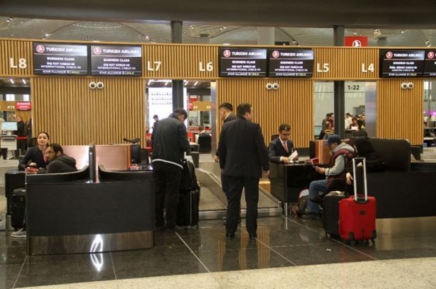 Foto - THY’den İstanbul Havaalanında 5 yıldızlı otelleri aratmayan yolcu salonu