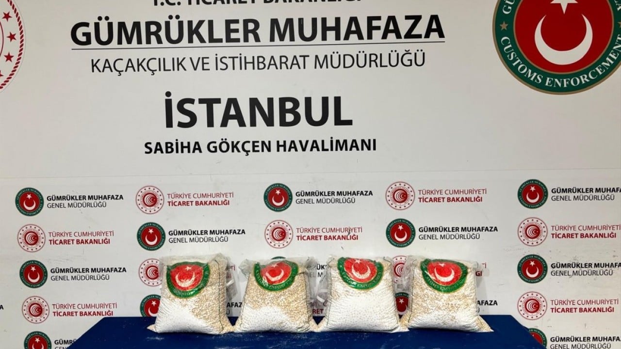 Ticaret Bakanlığı açıkladı! Gümrükler Muhafaza ekiplerinden zehir tacirlerine operasyon