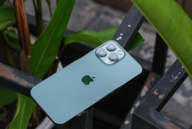 Foto - Ticaret savaşı Apple'ı vurdu! Çin pazarında eriyor