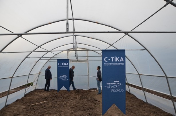 TİKA'dan Karadağlı çiftçilere sera desteği