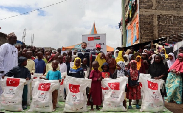 Foto - TİKA'dan Kenya'da gıda ve hijyen malzemesi yardımı