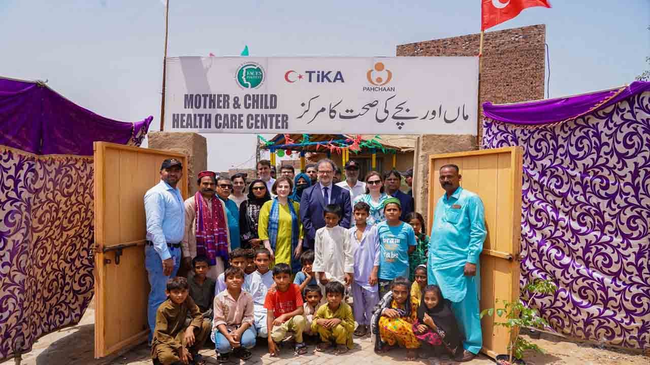 TİKA’dan Pakistan’a sağlık eli: Anne ve Çocuk Sağlığı Merkezi hizmete açıldı