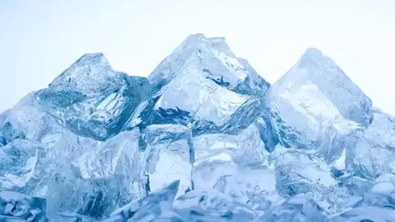 Foto - Tıkalı lavaboyu saniyeler içerisinde açıyor! Sadece birkaç avuç buz yeterli oluyor