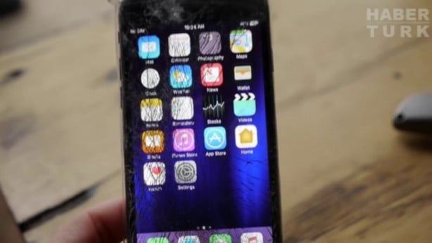 Foto - Timsah iPhone'u ısırırsa ne olur?