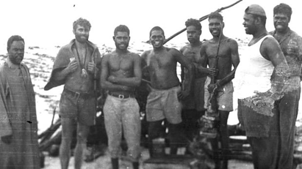 Foto - Timsahlarla beslenen 'gerçek hayat tarzanı'