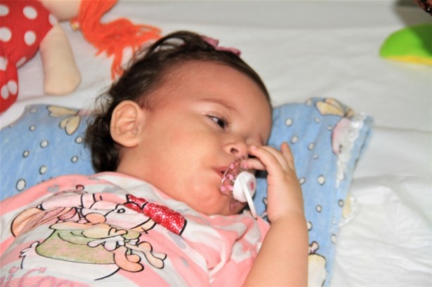 Tıp dünyası şaşkın! 13 aylık bebeğin böbreğinde bunun ne işi var?