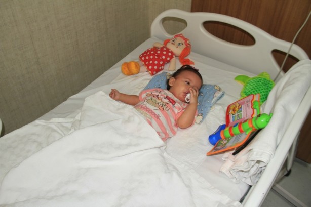 Foto - Tıp dünyası şaşkın! 13 aylık bebeğin böbreğinde bunun ne işi var?