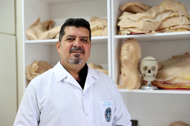 Foto - Tıpatıp benzerlerini yapıyorlar! 200 tıbbi maket üretildi bile...