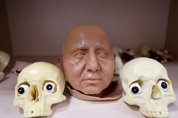 Foto - Tıpatıp benzerlerini yapıyorlar! 200 tıbbi maket üretildi bile...