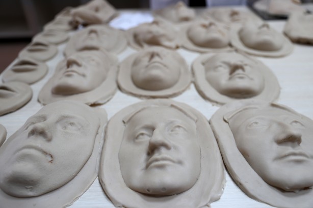 Foto - Tıpatıp benzerlerini yapıyorlar! 200 tıbbi maket üretildi bile...