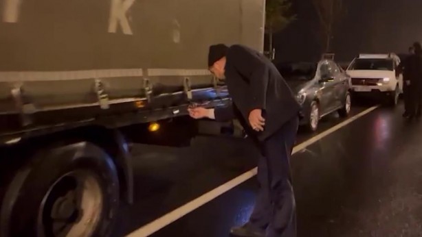 Foto - TIR dorsesinden 133 kaçak göçmen çıktı