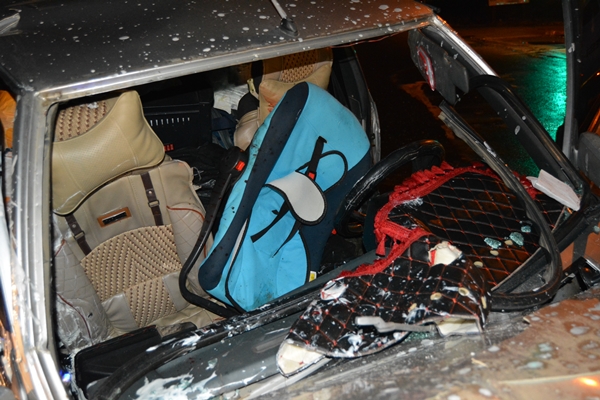 Foto - TIR'a çarpan araç hurdaya döndü: 5 yaralı