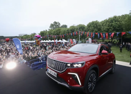 Foto - Togg sahneye geldi! İçinden çıkan ismi görenler gözlerine inanamadı