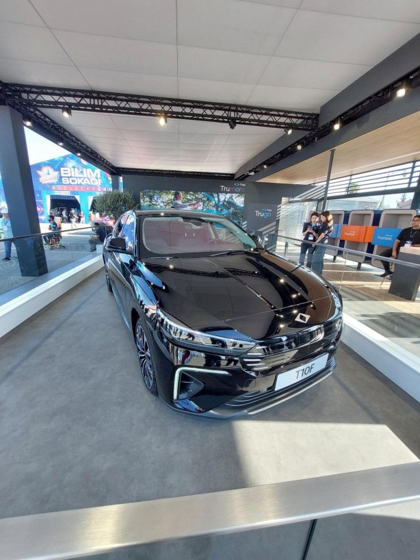 Foto - TOGG T10F orataya çıktı! Görenler hayran kaldı