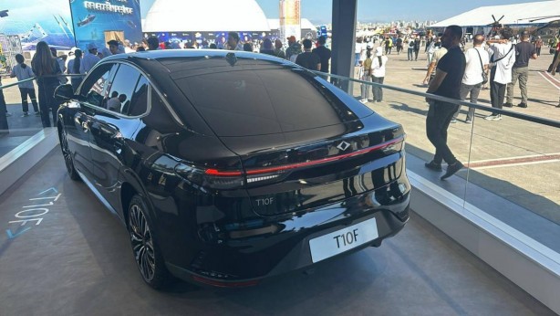 Foto - TOGG T10F orataya çıktı! Görenler hayran kaldı