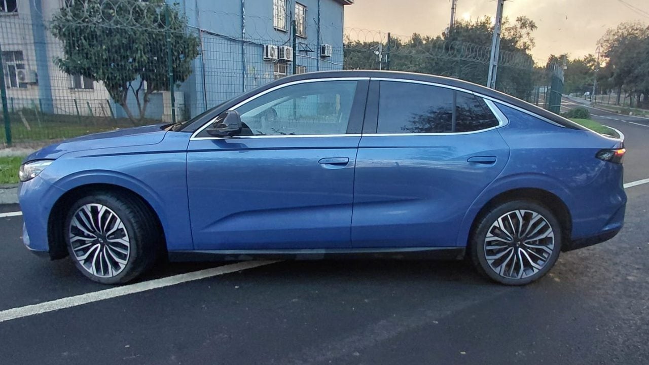 Foto - Togg T10F’nin fişini çektim gerçek ortaya çıktı! Fastback model baştan aşağı değil dipten değişti!