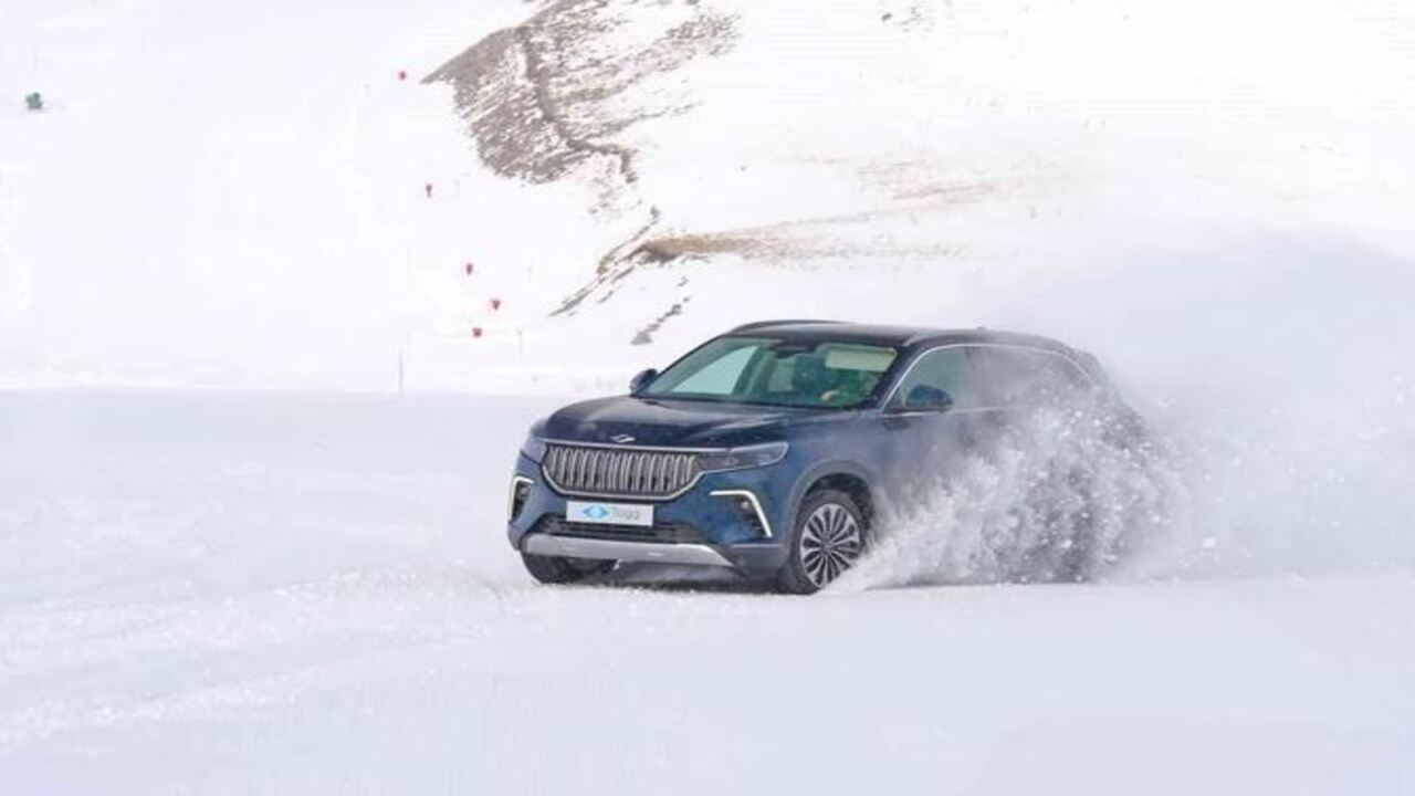 Foto - TOGG T10X herkesi şaşırttı: Araca binmeden telefonla park dönemi başladı 