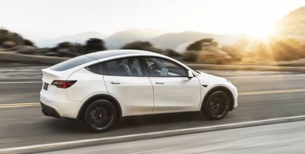 Foto - Togg T10X ve Tesla Model Y karşılaştırması