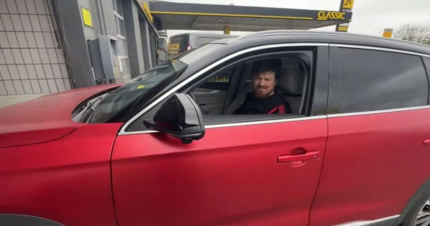 Foto - Togg, ünlü yarış pisti Nürburgring’de! Pilot Emir Aşarı Togg ile yağmurda iki tur attı, herkesi ipe dizdi! İşte olay görüntüler