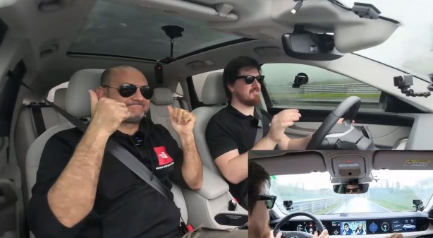 Foto - Togg, ünlü yarış pisti Nürburgring’de! Pilot Emir Aşarı Togg ile yağmurda iki tur attı, herkesi ipe dizdi! İşte olay görüntüler