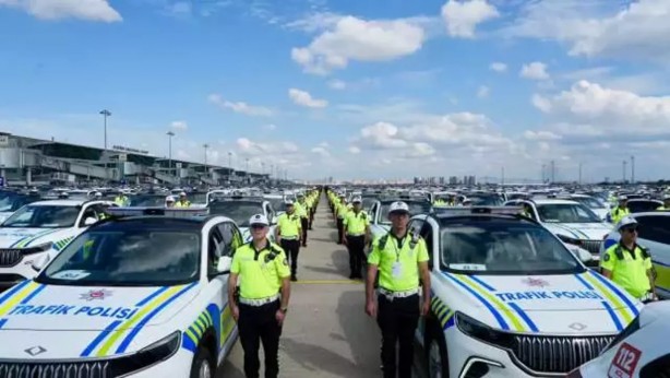 ‘Togg yok’ yalanı boşa çıktı! İşte Jandarma ve emniyete teslim edilen Togg sayısı