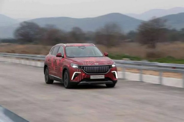 Foto - TOGG'un lansman tarihi belli oldu! 185 robot aynı anda çalışıyor