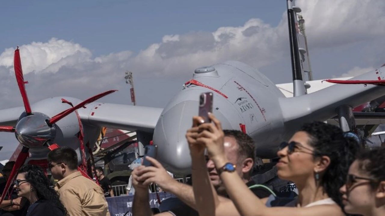 Foto - TOGG’un yeni sedan modeli görücüye çıktı! Yavru Vatan'da T10F gözleri kamaştırdı