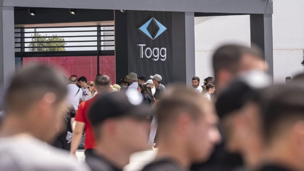 Foto - TOGG’un yeni sedan modeli görücüye çıktı! Yavru Vatan'da T10F gözleri kamaştırdı