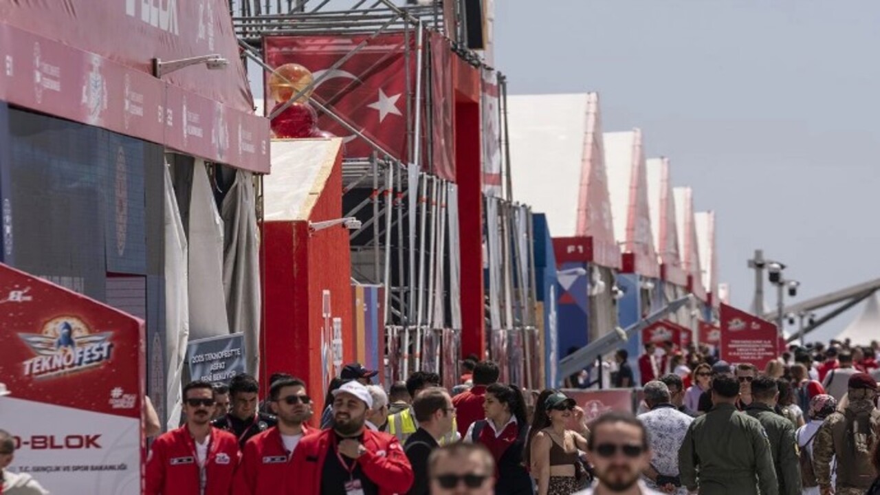 Foto - TOGG’un yeni sedan modeli görücüye çıktı! Yavru Vatan'da T10F gözleri kamaştırdı