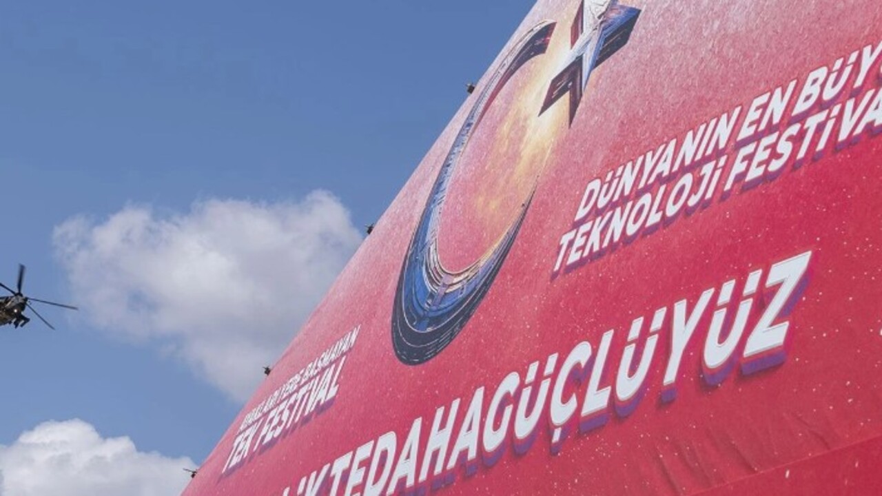 TOGG’un yeni sedan modeli görücüye çıktı! Yavru Vatan'da T10F gözleri kamaştırdı