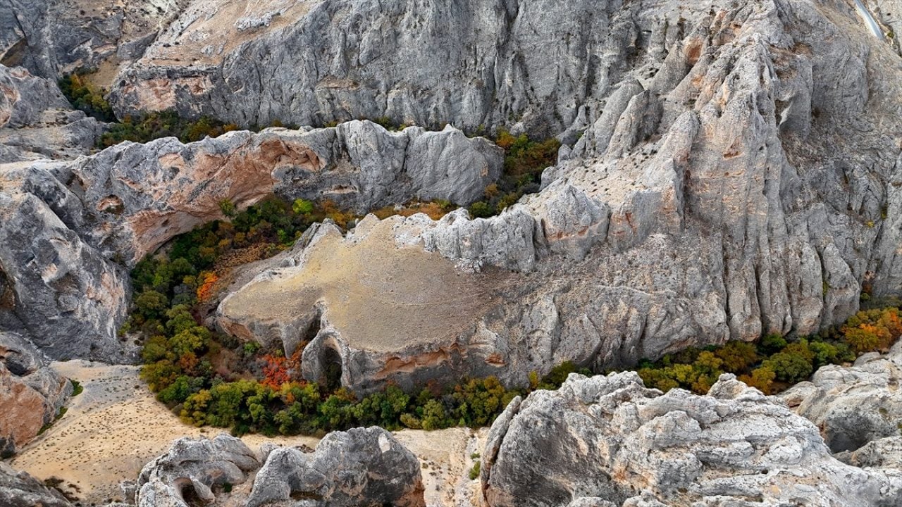 Foto - Tohma Kanyonu'nda sonbahar renkleri hakim oldu