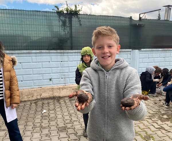 Foto - Tohum bombaları toprakla buluştu
