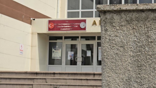 Foto - Tokat Gaziosmanpaşa Üniversitesi’nde cuma namazına giden sekretere bakın ne yapıldı! Yok artık! Bu gerçek olamaz