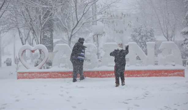 Foto - Tokat, Kastamonu ve Sinop'ta 670 köy yolu kar nedeniyle ulaşıma kapandı