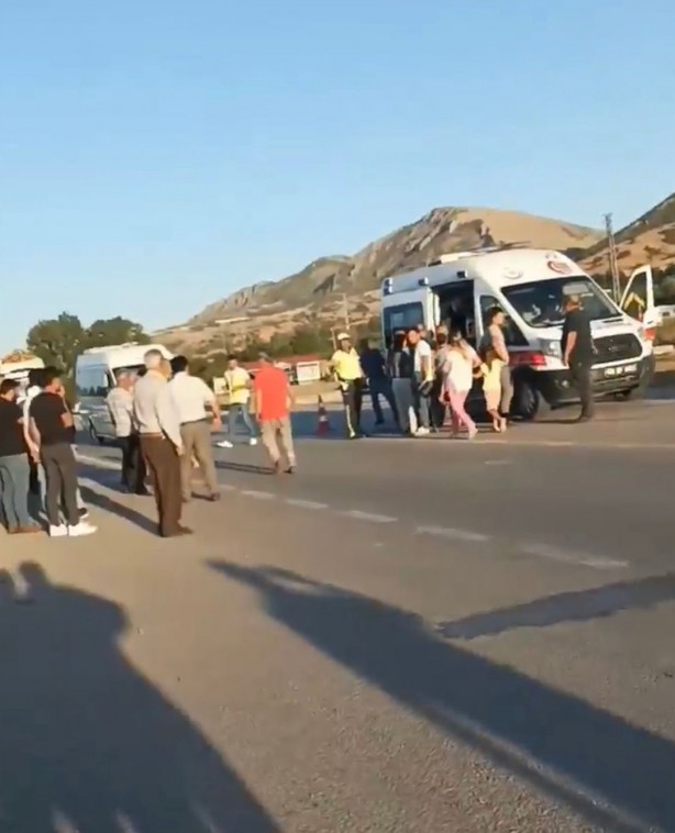 Foto - Tokat'ta feci kaza: Yaralılar var