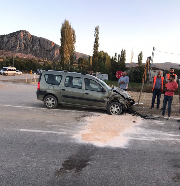 Foto - Tokat'ta feci kaza: Yaralılar var