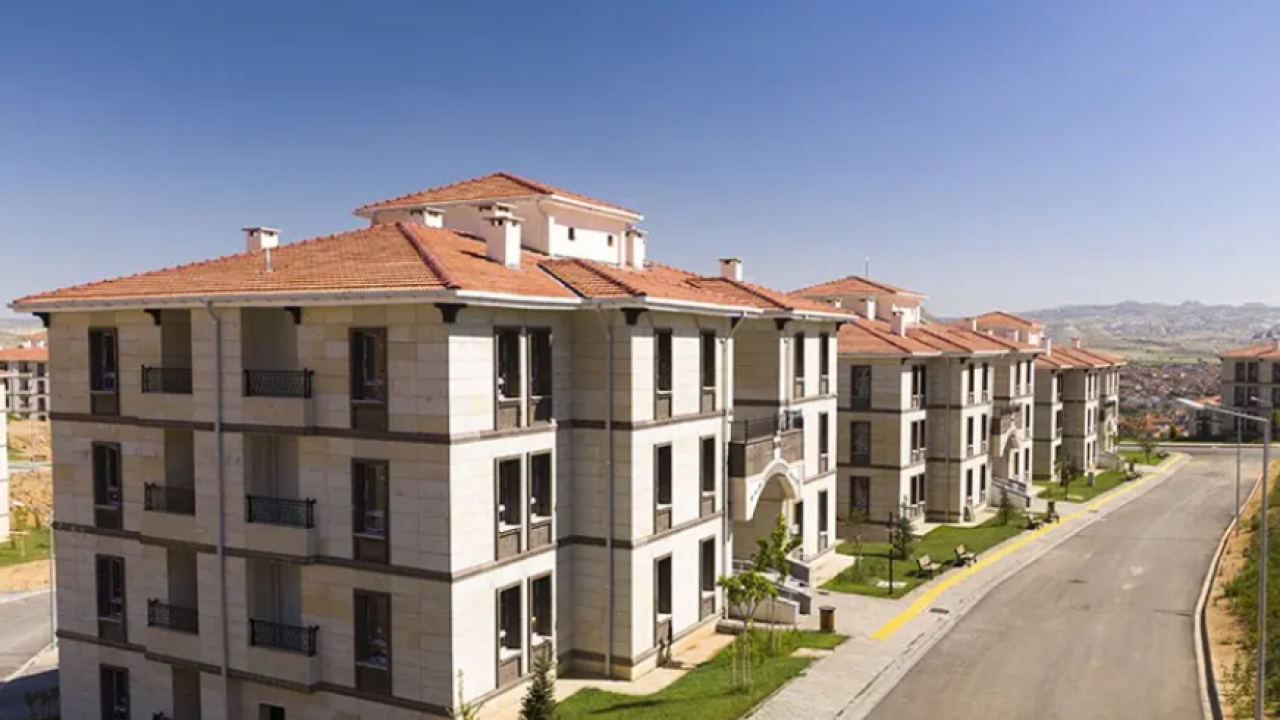 TOKİ 500 bin sosyal konut kura çekimi yarın başlıyor! Milyonların gözü bu takvimde: İl il TOKİ 500 bin konut kura tarihleri listesi