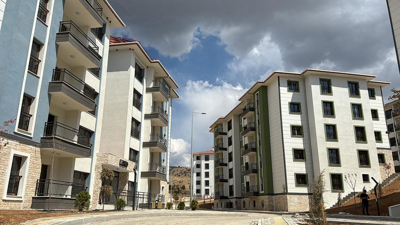 Foto - TOKİ duyurdu! Ayda 13 bin TL taksitle konut