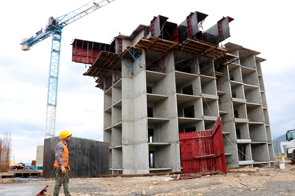 Foto - TOKİ İslahiye'de yapıyor: Kaba inşaatı tamamlandı