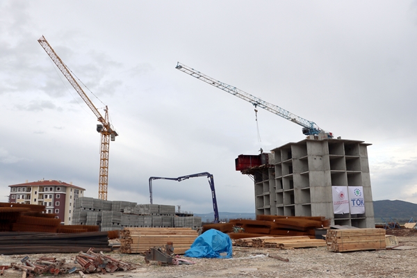 Foto - TOKİ İslahiye'de yapıyor: Kaba inşaatı tamamlandı