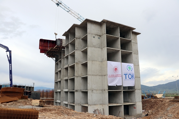 Foto - TOKİ İslahiye'de yapıyor: Kaba inşaatı tamamlandı
