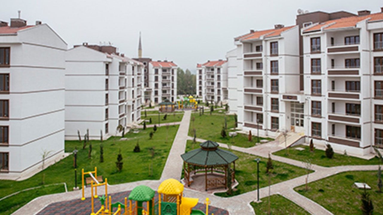 Evi olmayanlara TOKİ'den çok büyük müjde! Kira öder gibi ev sahibi olabilirsiniz