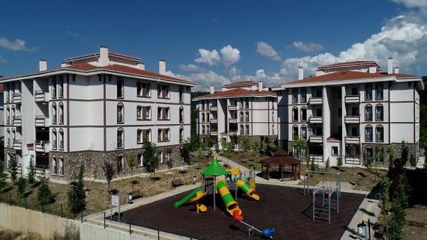 Foto - TOKİ, sosyal konutları teslim etmeye başladı