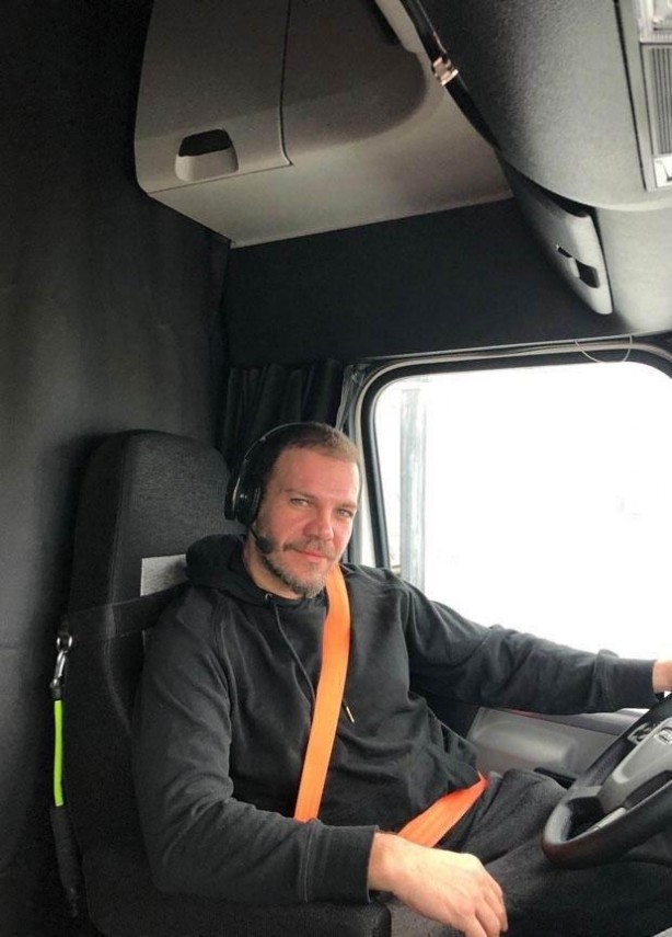 Foto - Tolga Karel’den Uğur Dündar’a "seçim" kapağı