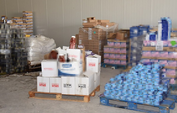 Foto - Tonlarca bozuk ürün! Son tüketim tarihi geçmiş ürünleri bakın nereye satacaklardı