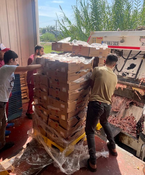 Foto - Tonlarca bozuk ürün! Son tüketim tarihi geçmiş ürünleri bakın nereye satacaklardı