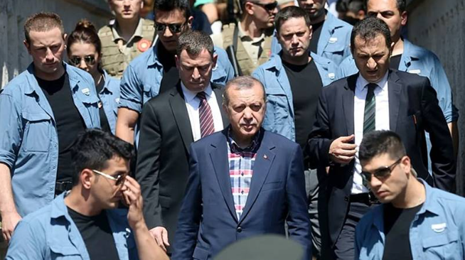 Foto - Topal Osman’ın elinden çarşafa girerek kurtuldu! "Atatürk’e hakaretten mahkeme oldum"